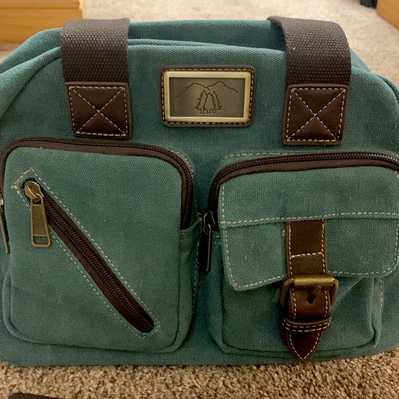 Shoulder bag. - Picture 2 of 6